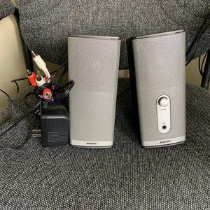 BOSE Multi Media bookshelf speakers,